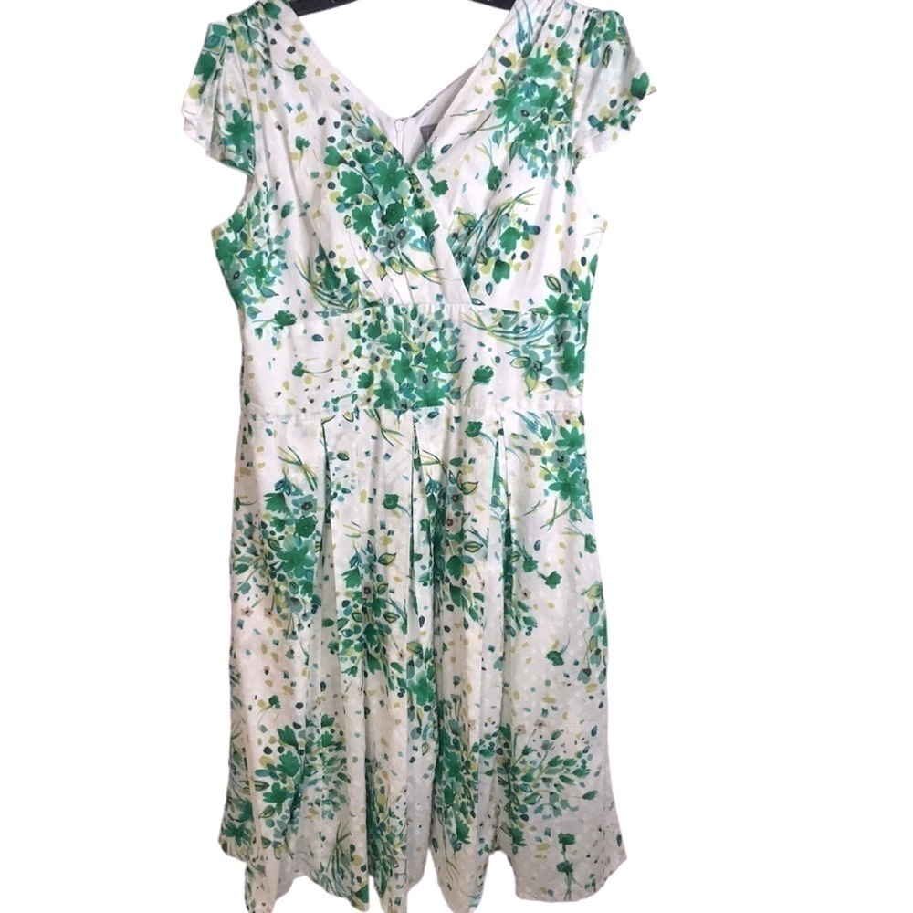 Rabbit Designs Spring Floral Dress Size 14